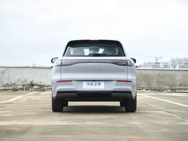 Geely Galaxy E5 2025 — миниатюра 5