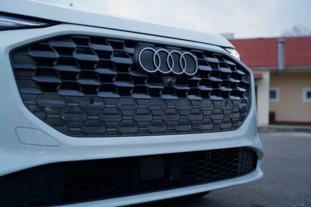 Audi Q5 2025 — миниатюра 5