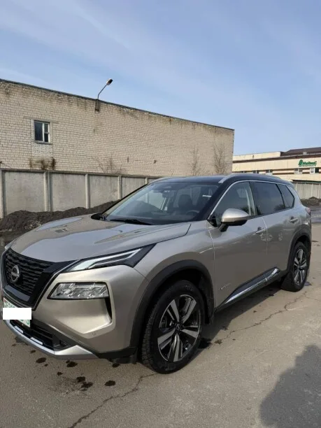 Nissan X-Trail 2024 — фото 1, купить с доставкой в Москву