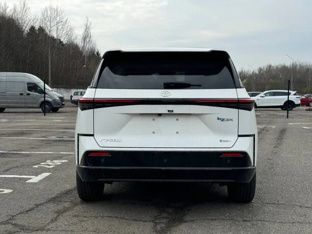 Toyota BZ3X 2025 — миниатюра 2
