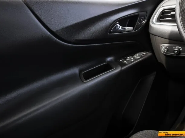 Chevrolet Equinox 2022 — миниатюра 3