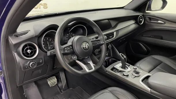 Alfa Romeo Stelvio 2022 — миниатюра 5