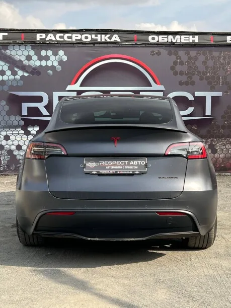 Tesla Model Y 2022 — миниатюра 2