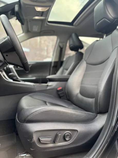 Toyota RAV4 2022 — миниатюра 5