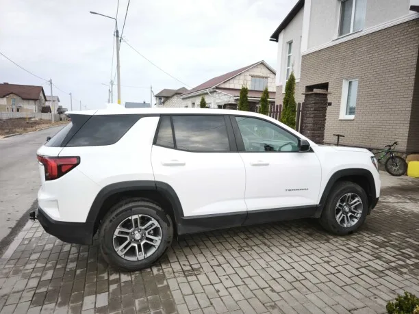 GMC Terrain 2025 — миниатюра 4