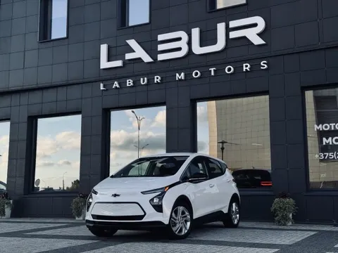 Chevrolet Bolt 2023 купить в Москве