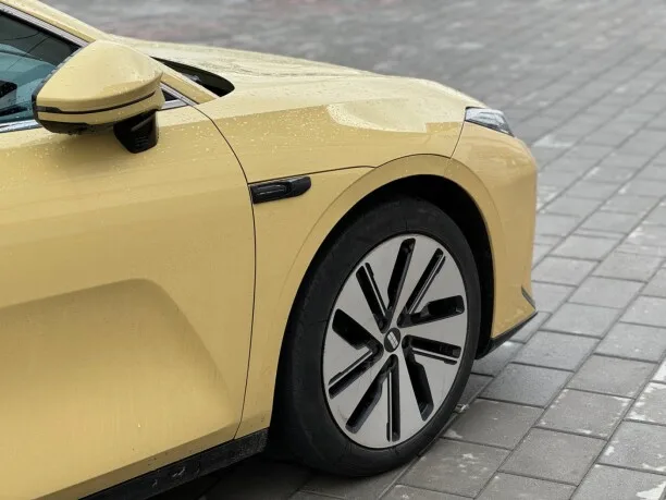 Geely Galaxy E8 2024 — миниатюра 2