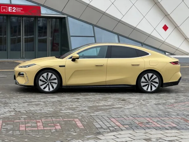 Geely Galaxy E8 2024 — миниатюра 5