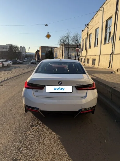 BMW i3 2023 — миниатюра 2