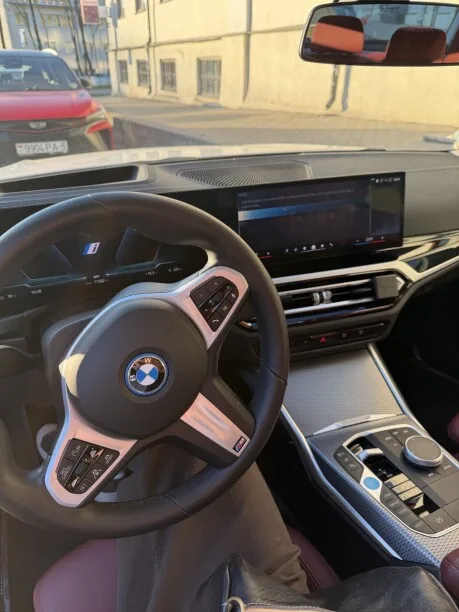 BMW i3 2023 — миниатюра 5