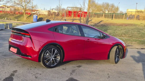 Toyota Prius 2024 — миниатюра 2