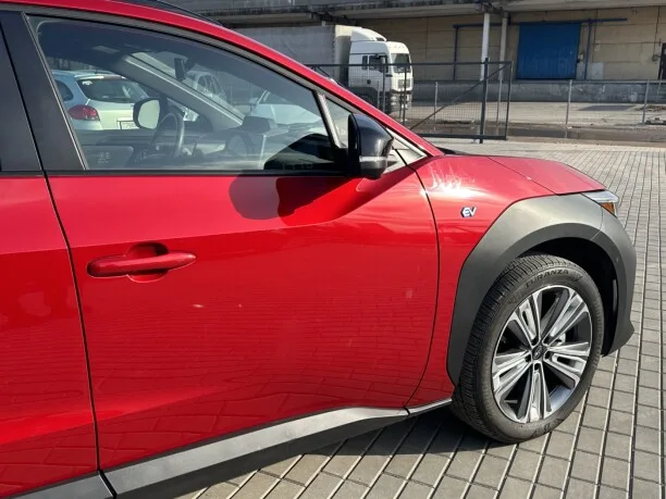 Subaru Solterra 2023 — миниатюра 3