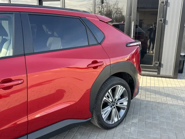 Subaru Solterra 2023 — миниатюра 4