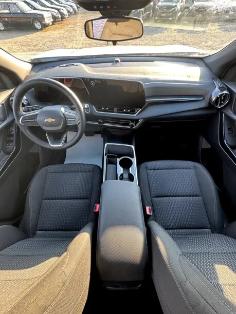 Chevrolet Equinox 2024 — миниатюра 3