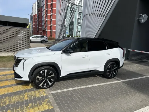 Geely Boyue L 2022 — миниатюра 4