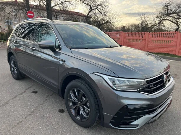 Volkswagen Tiguan 2023 — миниатюра 2