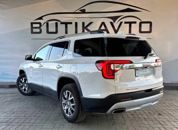 GMC Acadia 2023 — миниатюра 2
