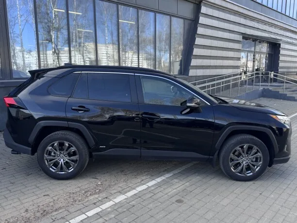 Toyota RAV4 2022 — миниатюра 4