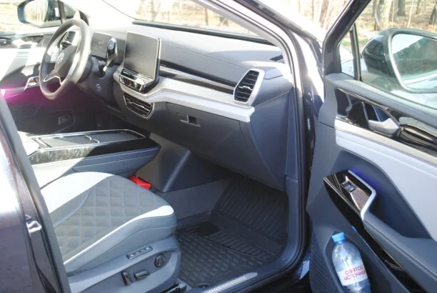 Volkswagen iD.6 2024 — миниатюра 2