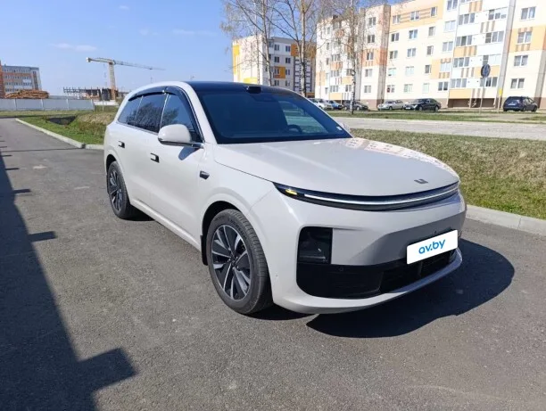 Li Auto L6 2025 — фото 1, купить с доставкой в Москву