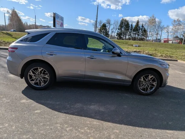 Genesis GV70 2022 — миниатюра 2