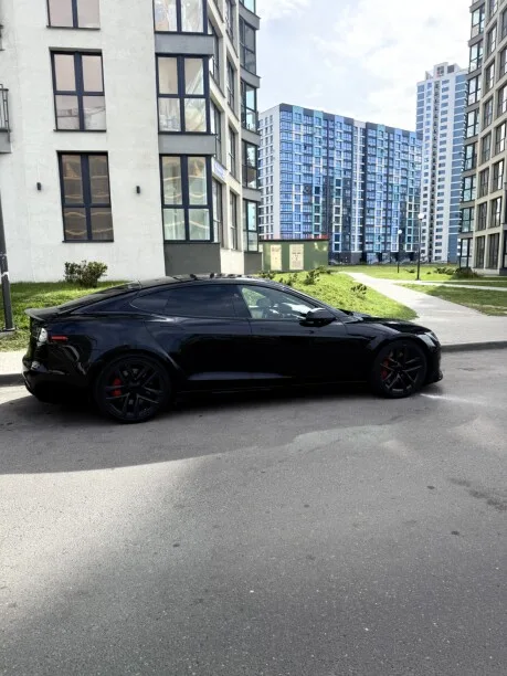 Tesla Model S 2023 — миниатюра 3