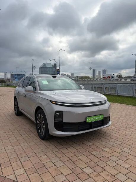 Li Auto L6 2025 — миниатюра 3
