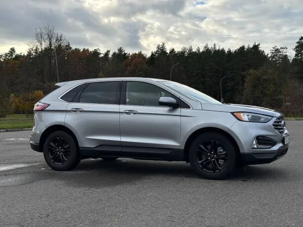 Ford Edge 2022 — миниатюра 3