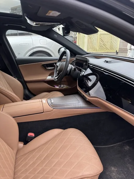 Mercedes-Benz E-Class 2024 — миниатюра 5