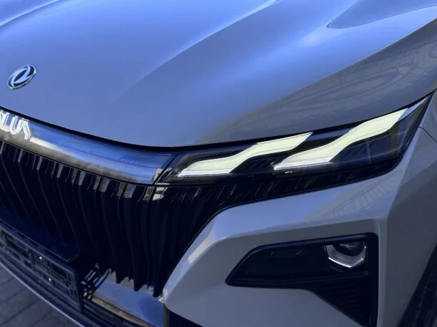Dongfeng Aeolus Huge 2024 — миниатюра 2