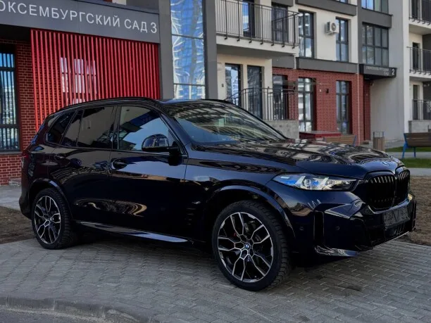 BMW X5 2024 — фото 1, купить с доставкой в Москву