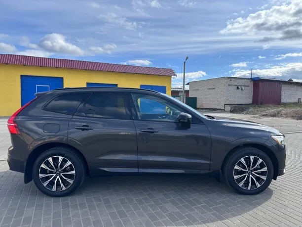 Volvo XC60 2023 — миниатюра 4