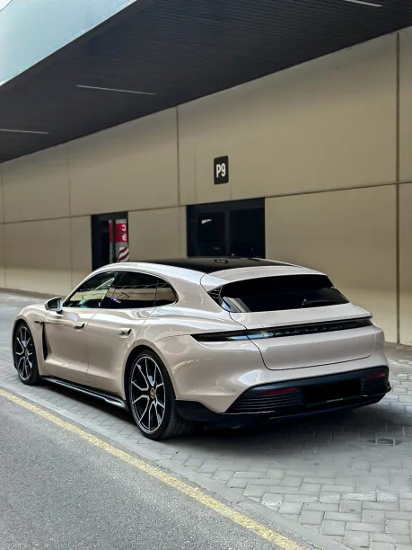 Porsche Taycan 2022 — миниатюра 5