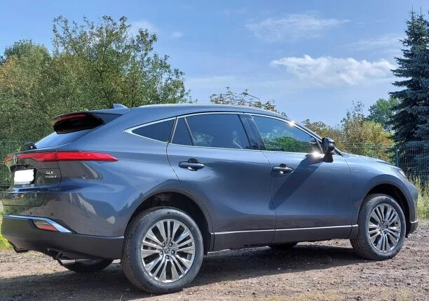Toyota Venza 2022 — миниатюра 2