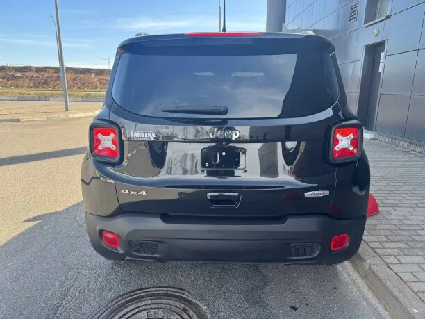 Jeep Renegade 2022 — миниатюра 4