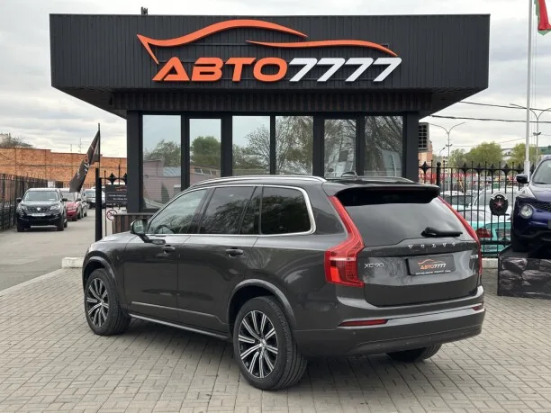 Volvo XC90 2022 — миниатюра 4