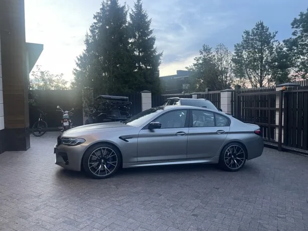 BMW M5 2022 — миниатюра 2