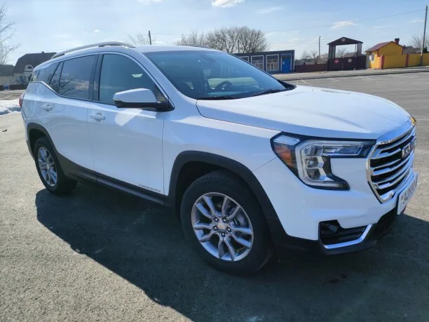 GMC Terrain 2023 — миниатюра 3