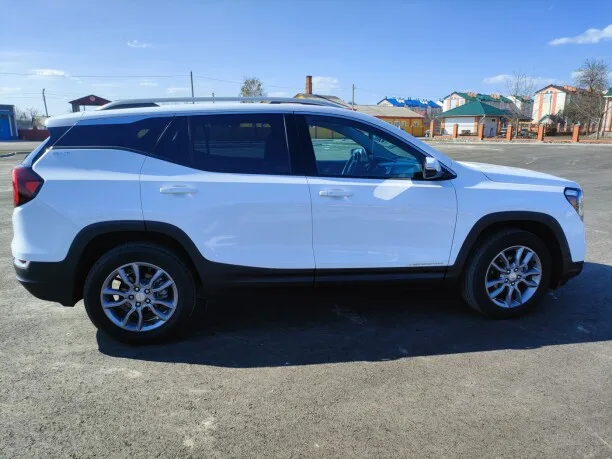 GMC Terrain 2023 — миниатюра 5