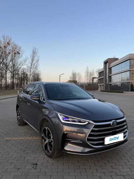 BYD Tang 2022 — фото 1, купить с доставкой в Москву