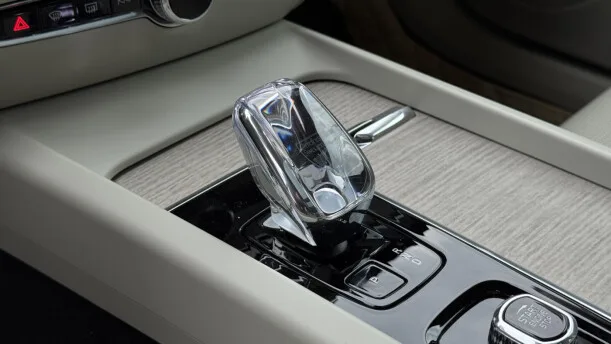 Volvo S60 2022 — миниатюра 5