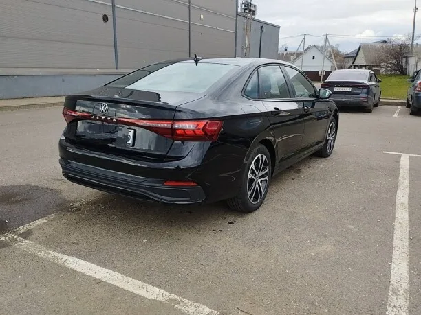Volkswagen Jetta 2024 — миниатюра 2