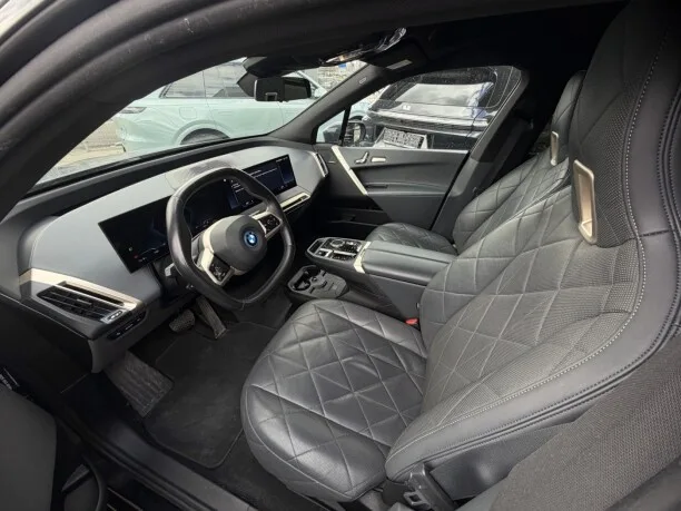 BMW iX 2022 — миниатюра 3
