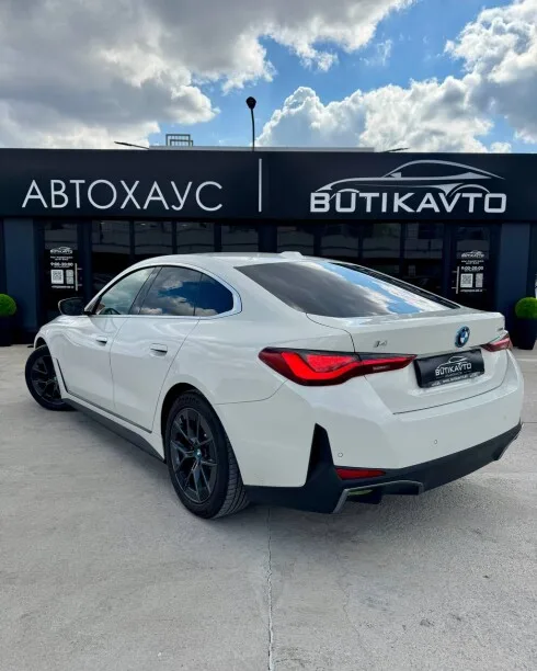 BMW i4 2022 — миниатюра 4
