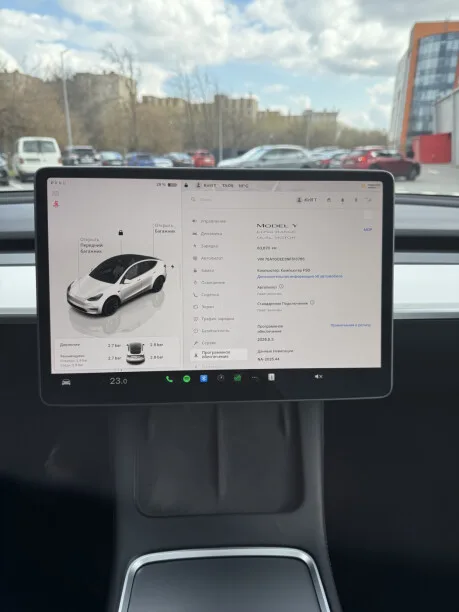 Tesla Model Y 2022 — миниатюра 3
