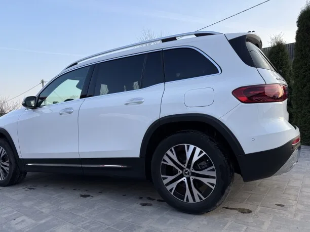 Mercedes-Benz GLB-Class 2024 — миниатюра 3