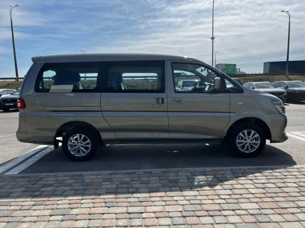 Dongfeng Forthing M5 2026 — миниатюра 4