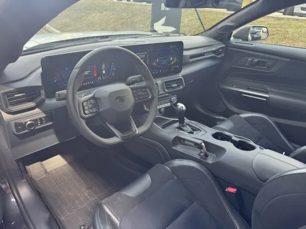 Ford Mustang 2024 — миниатюра 3
