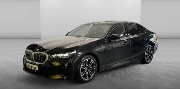 BMW 5 Series 2024 — фото 1, купить с доставкой в Москву