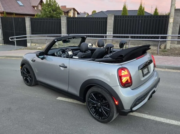 MINI Cabrio 2022 — миниатюра 2
